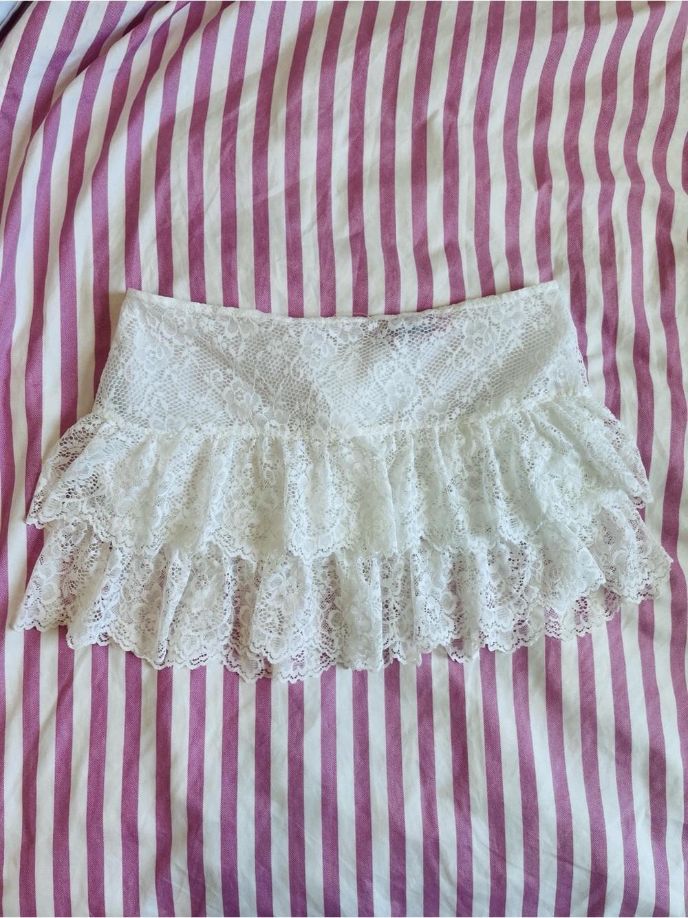 Edikted White Lace Micro Mini Skirt